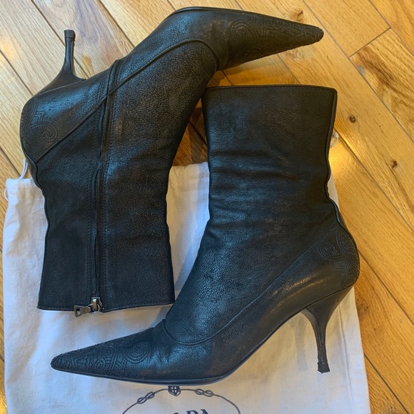 Authentic Prada pointed toe suede ankle booty - Picture 5 of 14